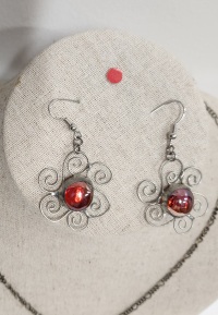 Set - Necklace and earrings - Red Luster Swirls